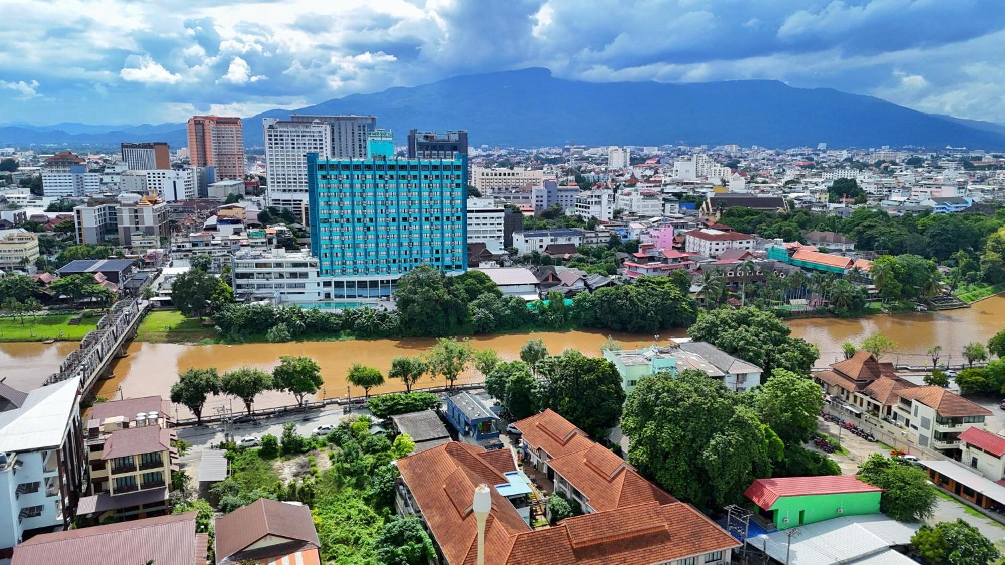 La Seine City Resort, Chiang Mai Extérieur photo
